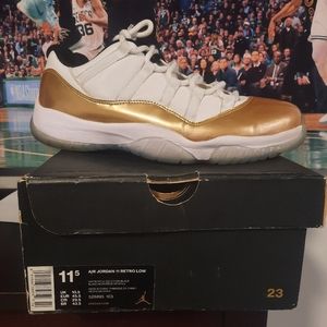 Retro Jordan 11 low "Closing Ceremony"